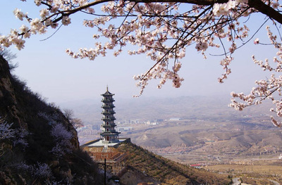 桃花古塔